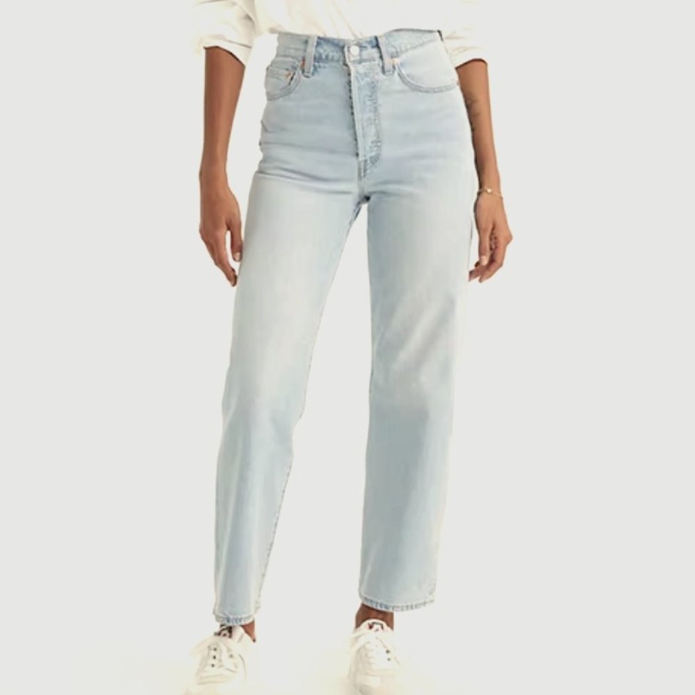 Levi's Ribcage Straight Ankle Light Blue Jeans